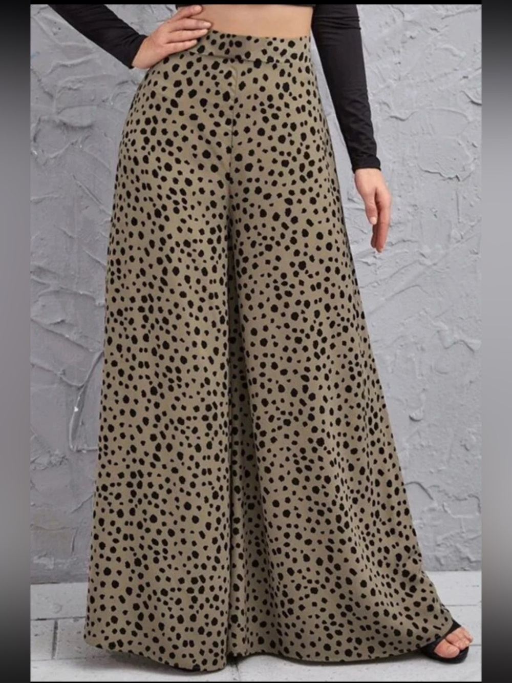 Francesca's Olive Green Black Print Trousers